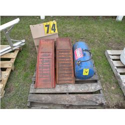 air tank & pair of ramps