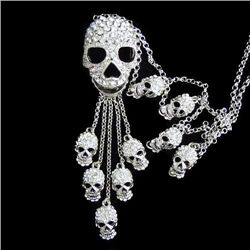 Swarovski Crystal Skull Pendant Necklace mwf2301