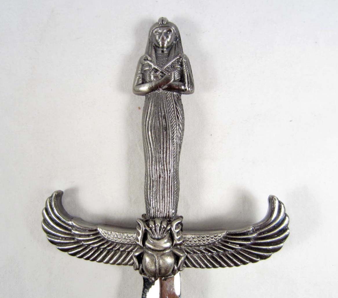EGYPTIAN MUMMY QUEEN DAGGER