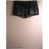 Image 2 : What To Expect Rosie (Anna Kendrick) Wardrobe