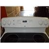 Image 2 : GE 4-Burner Electric Range