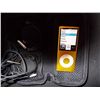 Image 1 : IPOD Gold 8GB Works With Head Phones & Case