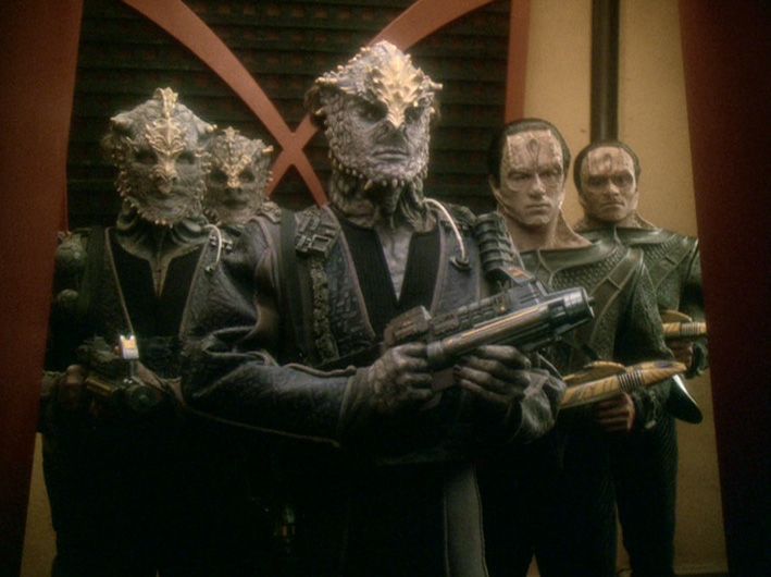 Cardassian disruptor rifle from Star Trek: Deep Space Nine