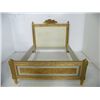 Image 1 : Carved gilded bed