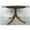 Image 3 : Banded mahogany English style breakfast table