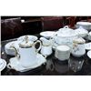 Image 4 : Victorian 70 piece dinnerware set