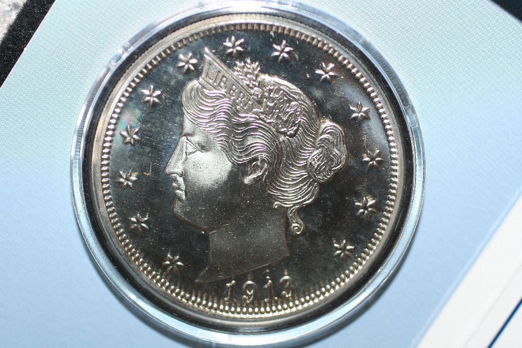 1913 Liberty Head VNickel REPLICA Coin