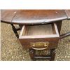 Image 5 : Antique Drop leaf table from Europe circa 1800