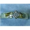 Image 1 : An 18ct gold princess cut diamond solitair...