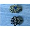 Image 1 : Two 9ct gold rings, one a sapphire and dia...