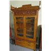 Image 1 : 19th C 2 Part Oak Eastlake Bookcase with applied carving and Spool Gally Original Double Glass Doors