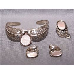 NAVAJO SILVER JEWELRY SET