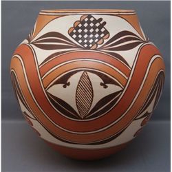 LAGUNA POTTERY JAR