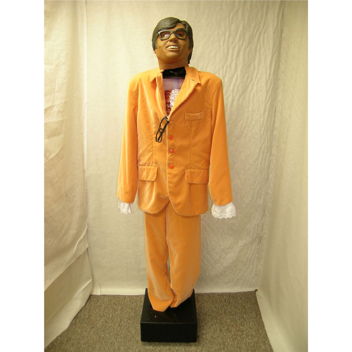 "Austin Powers"/"Dumb & Dumber" Outfit