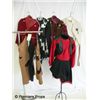 Image 2 : Women's Western Costumes