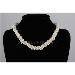 329.1CTW 18" WHITE RICE PEARL NECKLACE METAL LOCK PHILI