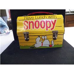 1968 Snoopy Lunch Box Good Condition