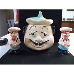 Petits Gateatus Cookie Jar With Salt & pepper