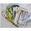 Image 1 : Lot of assorted world bank notes, mainly australia