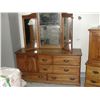 Image 1 : Maple dresser with triple mirror