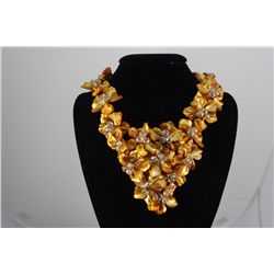 1434CTW 16" CHUNKY AMBER MOTHER OF PEARL NECKLACE METAL