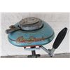 Image 2 : VINTAGE BLUE STREAK BOAT MOTOR  BY CHAMPION MOTORS WORKS GREAT