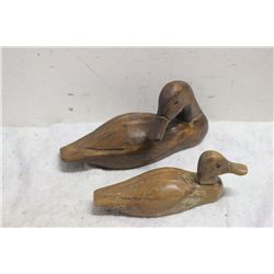 2 DUCK DECOYS MADE IN CANADA