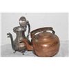 Image 2 : 2 TEAPOTS 1 MONEY