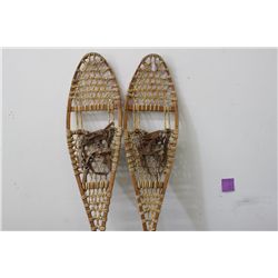 SNOWSHOES 74" X 12" X 42"