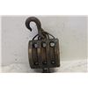 Image 1 : OLD 3 WHEEL WOODEN PULLY