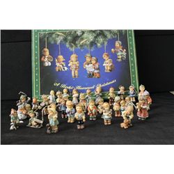 BERTA HUMMEL CHRISTMAS DECORATING SET - 30 PCS. - MINT