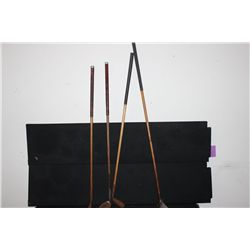 4 CLUBS W/ BAG