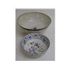 Image 1 : An antique porcelain fruit bowl, with blue fl