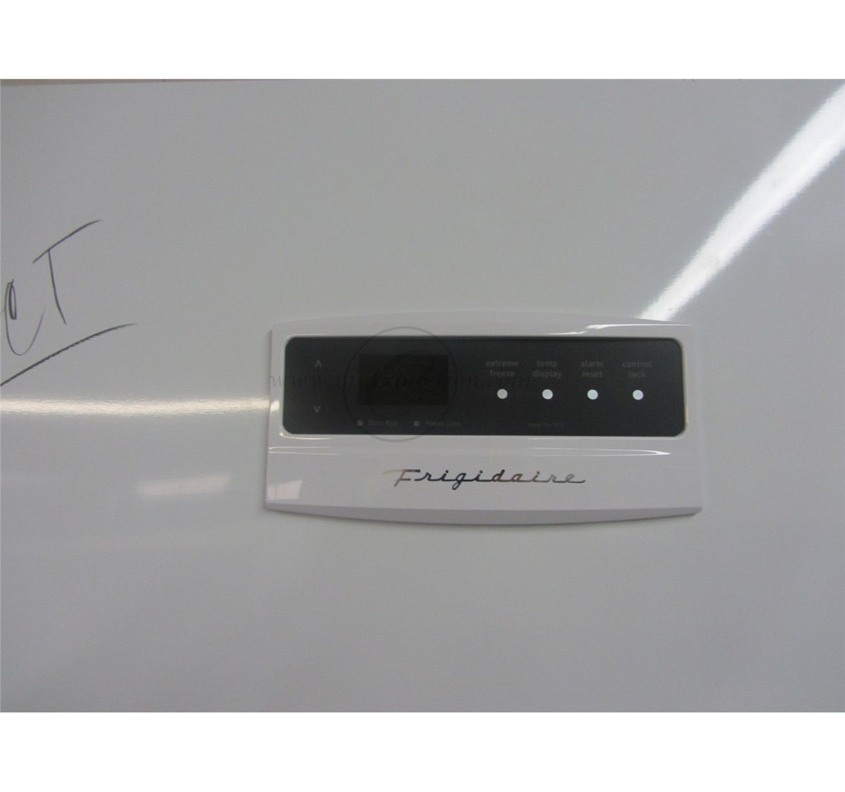 Frigidaire 20.5 Cubic Foot Upright Freezer SCRATCH AND DENT SEE KNOWN DEFECTS FOR DESCRIPTION