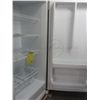 Image 4 : Frigidaire 20.5 Cubic Foot  Upright Freezer SCRATCH AND DENT SEE KNOWN DEFECTS FOR DESCRIPTION