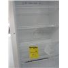 Image 3 : Frigidaire 16.7 Cubic Foot Upright Freezer SCRATCH AND DENT SEE KNOWN DEFECTS FOR DESCRIPTION