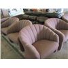 Image 4 : SOFAS AND CHAIRS
