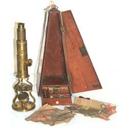 Early C19th Culpeper type compound monocular microscope with rack-and-pinion