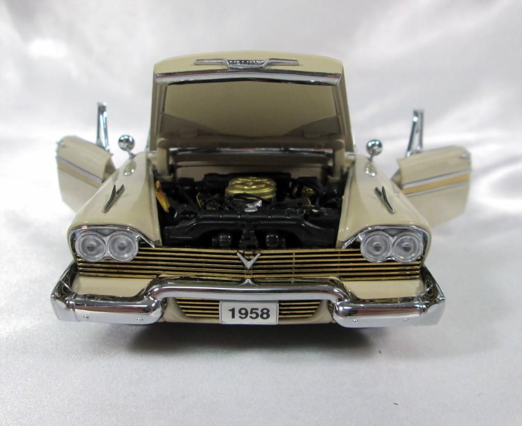 1958 Danbury Mint Plymouth Fury Die Cast Car