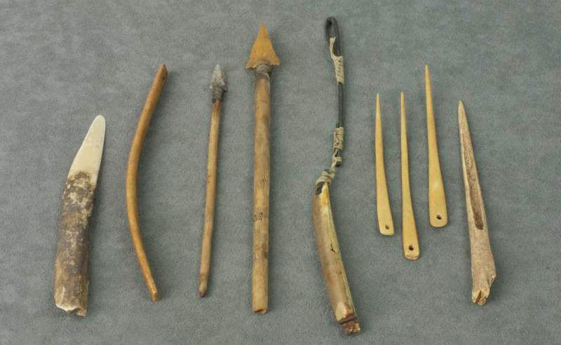 Awls Inuit Eskimo - Eskimo Artifacts: Tools, Arrow Points, Awls, and Fire Starter ...