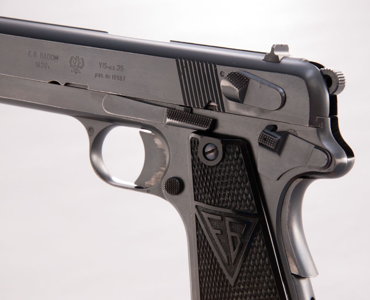 PreWar Polish Eagle VIS35 Radom SemiAutomatic Pistol