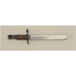 Ross Rifle Co. bayonet in overall good  condition.  Est.:  $40-$80.