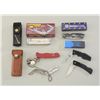 Image 3 : Lot of 6 misc. knives including a Schrade  folder, a Beretta folder in its factory  cardboard box, a