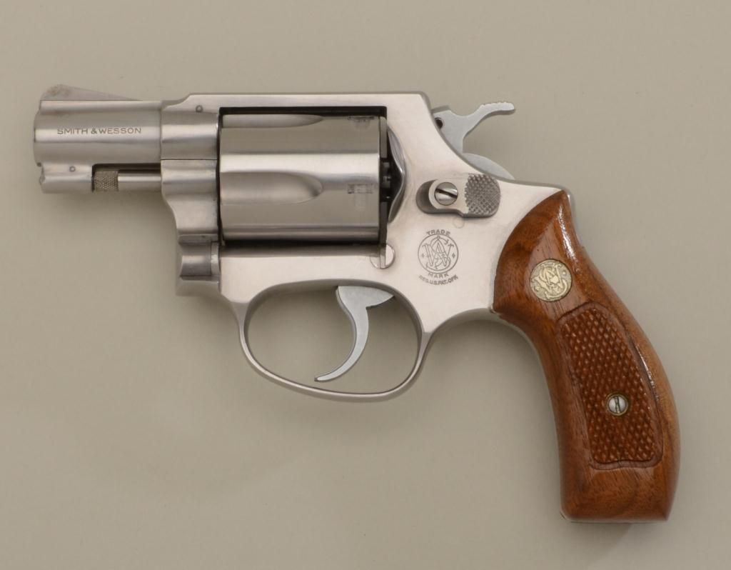 Smith & Wesson Model 60 (no dash) DA revolver, .38 Special cal., 2” barrel, stainless steel, check