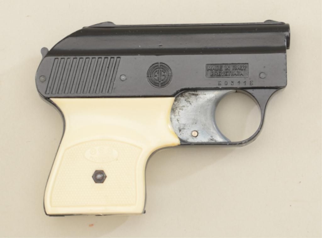 Italian Lancia Razzi starter type pistol, Model 1900, .22 cal., black finish, with checkered faux Italian Lancia Razzi starter type pistol, Model 1900, .22 cal., black finish, with checkered faux