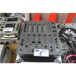 PIONEER PROFESSIONAL DJM 600 MIXER