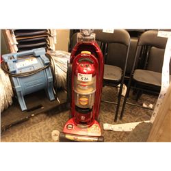 BISSEL CYCLONIC VACCUME