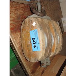 Vintage wooden block hoist