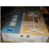 Image 1 : 16" oscillating stand fan