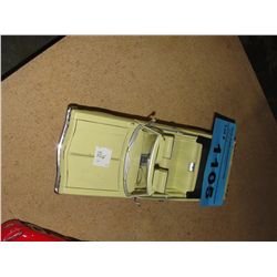 Diecast metal collectors car